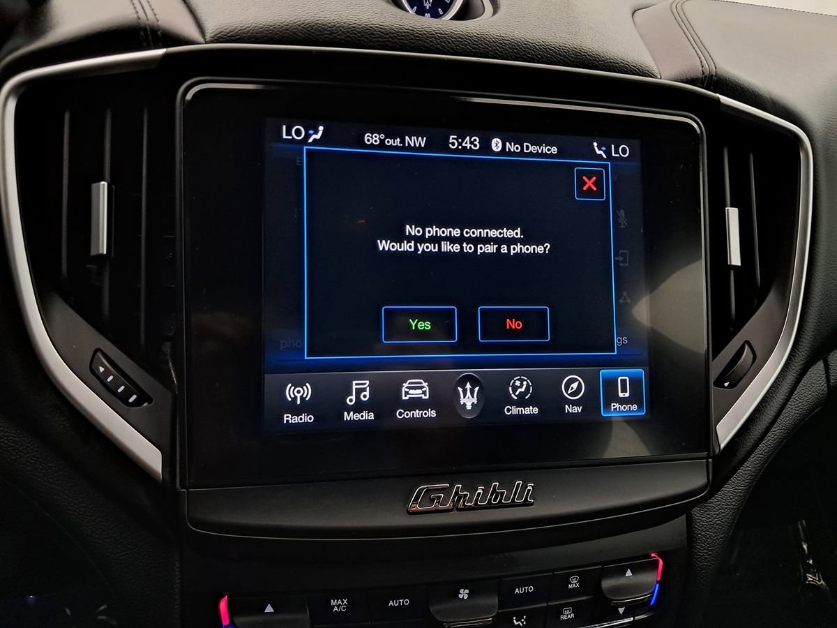 Used 2019 Maserati Ghibli S Q4 AWD/4WD image 19