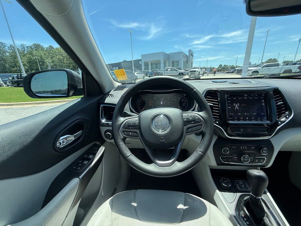 Used 2019 Jeep Cherokee Limited w/ Luxury Group AWD/4WD image 7