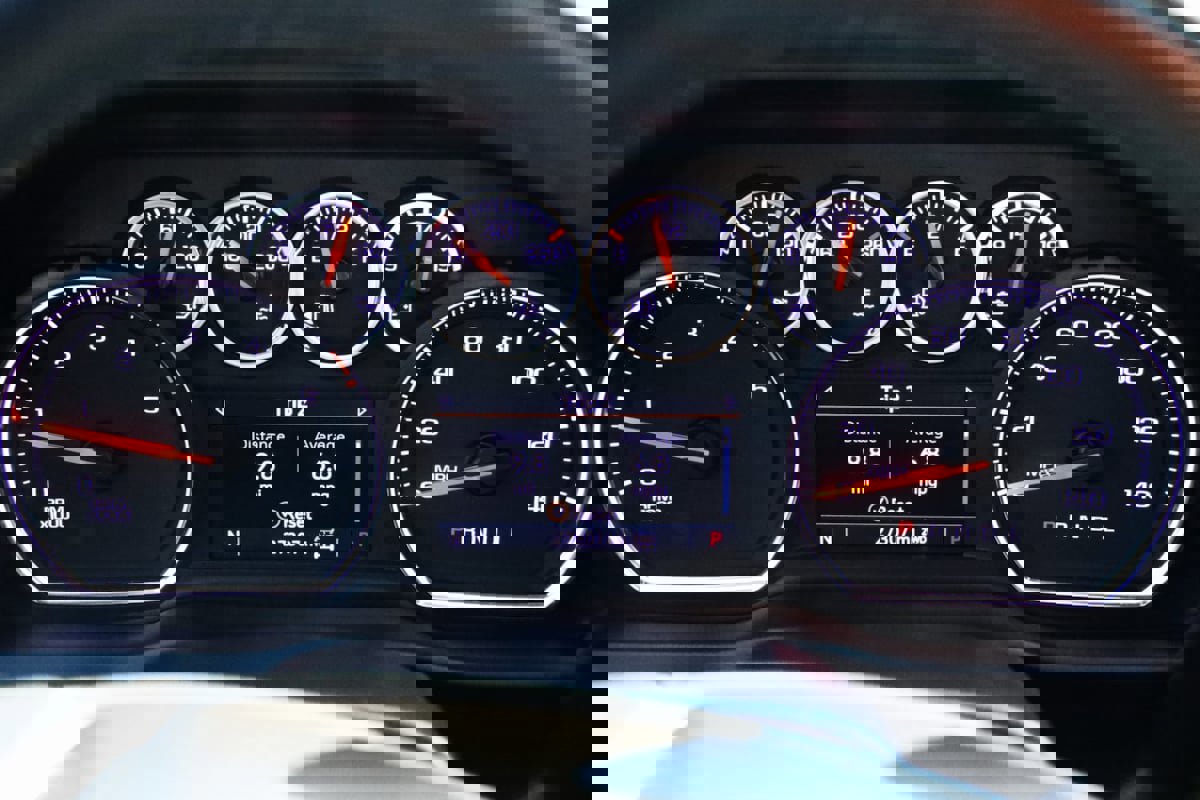 Used 2023 Chevrolet Silverado 3500 LTZ w/ LTZ Convenience Package image 34