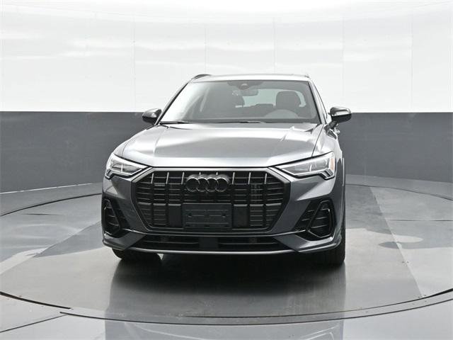 Certified 2025 Audi Q3 2.0T Premium Plus image 2
