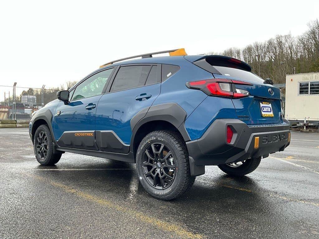Certified 2025 Subaru Crosstrek 2.5i Wilderness w/ Crosstrek Mirror Package AWD/4WD image 6