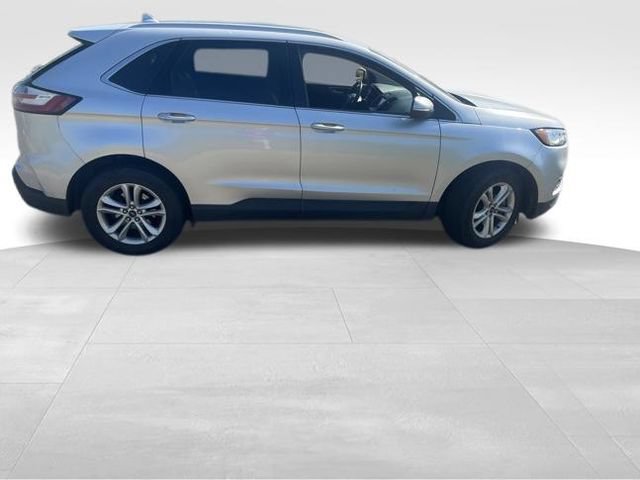 Used 2019 Ford Edge SEL w/ Cold Weather Package AWD/4WD image 5