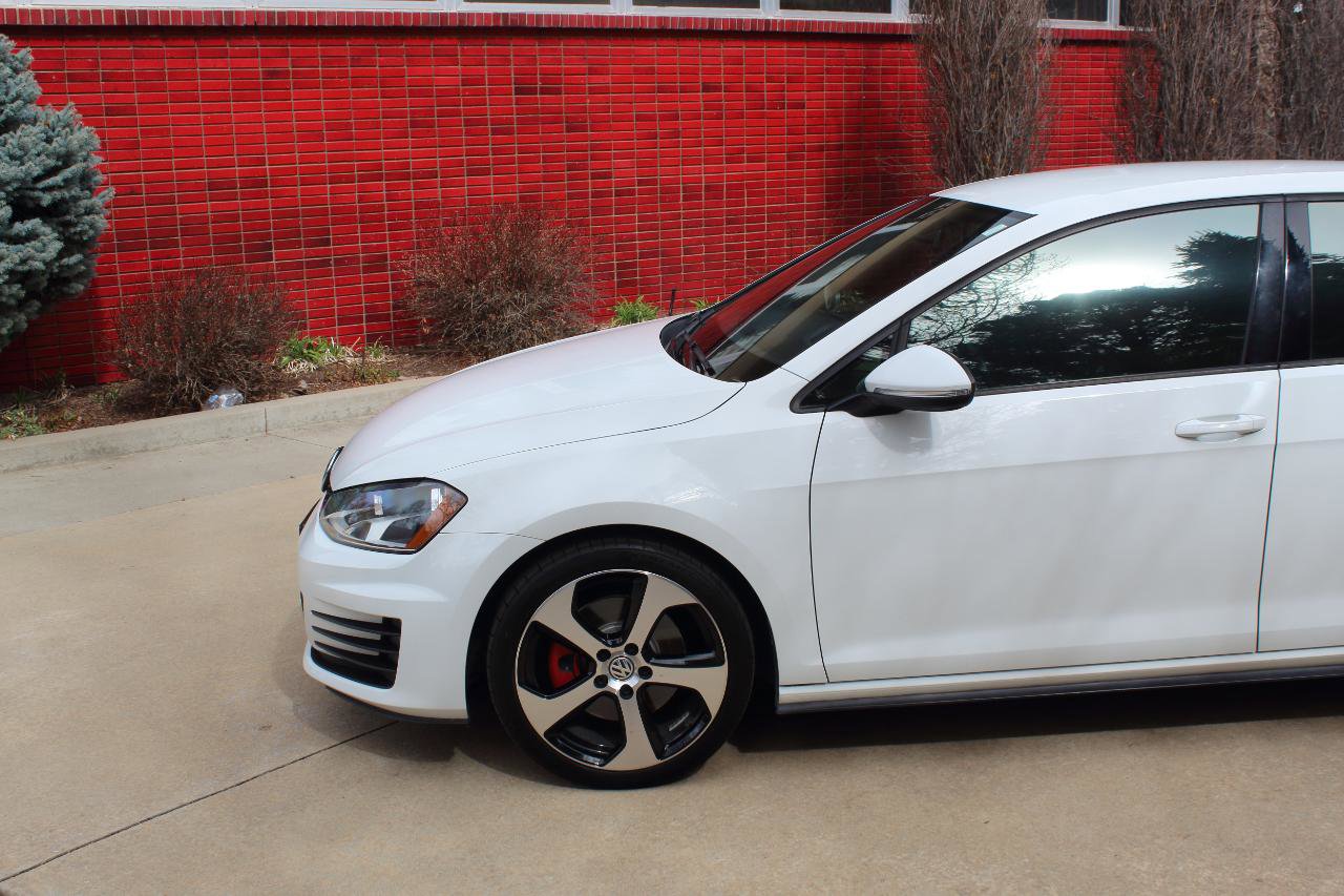 Used 2017 Volkswagen GTI S image 11