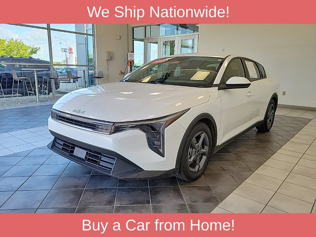 Used 2025 Kia K4 FWD image 2