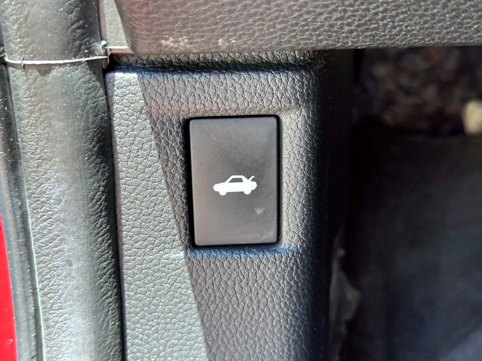 Used 2023 Honda Accord LX image 18