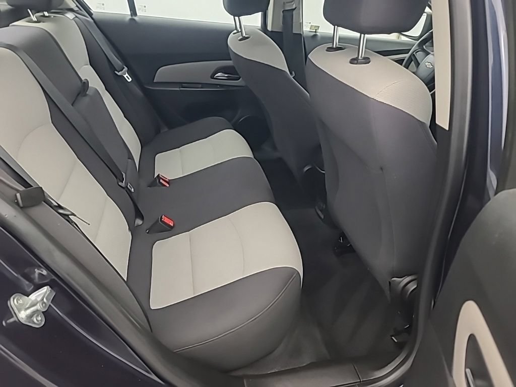 Used 2014 Chevrolet Cruze LS FWD image 15