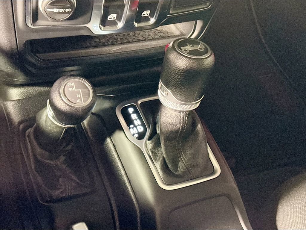 Used 2018 Jeep Wrangler Sport S image 17