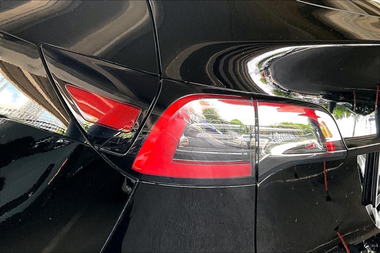Used 2023 Tesla Model Y AWD image 26