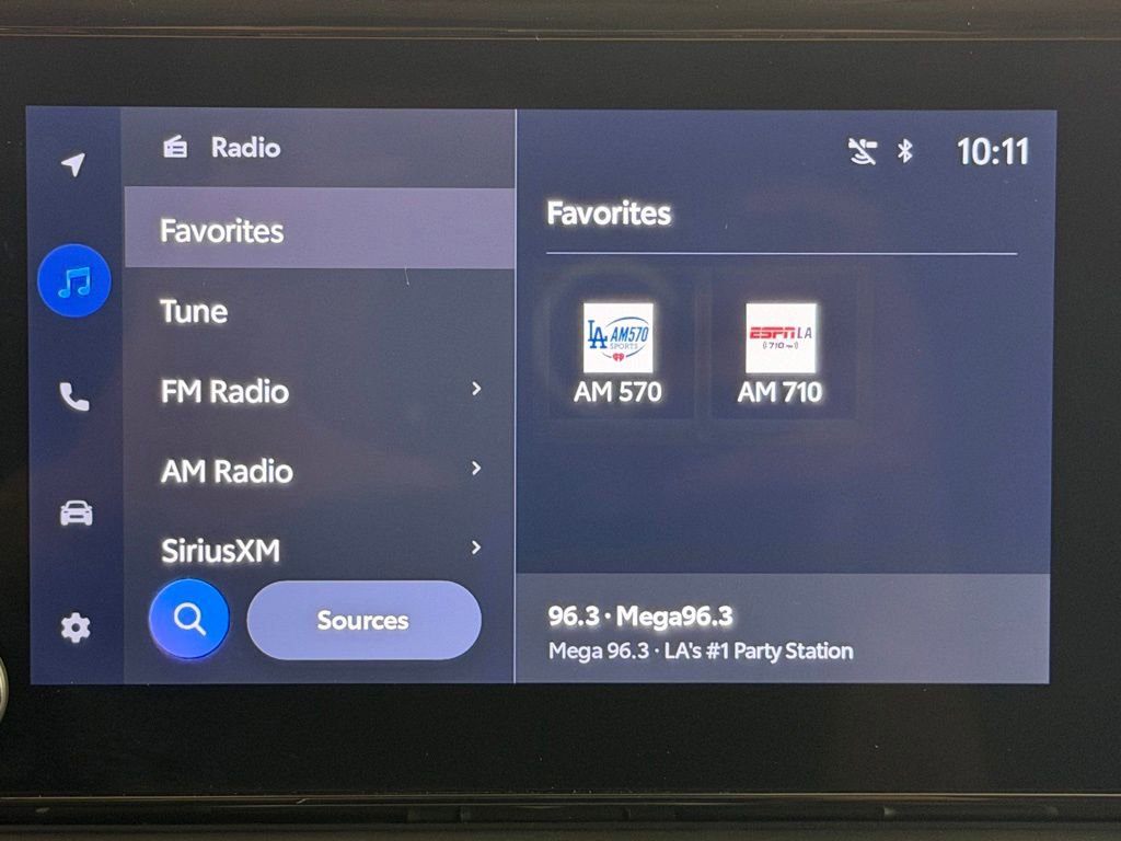 Certified 2025 Toyota RAV4 LE FWD image 31