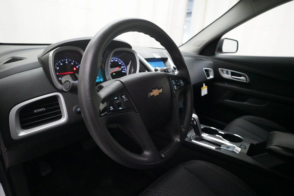 Used 2015 Chevrolet Equinox LS image 8