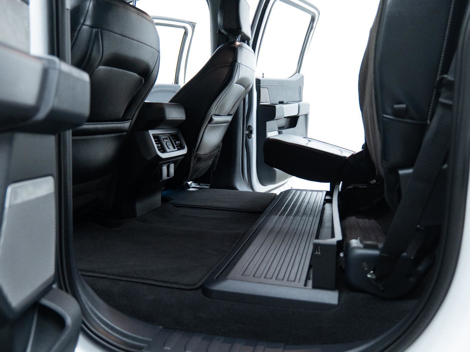 Used 2024 Ford F250 Lariat image 34