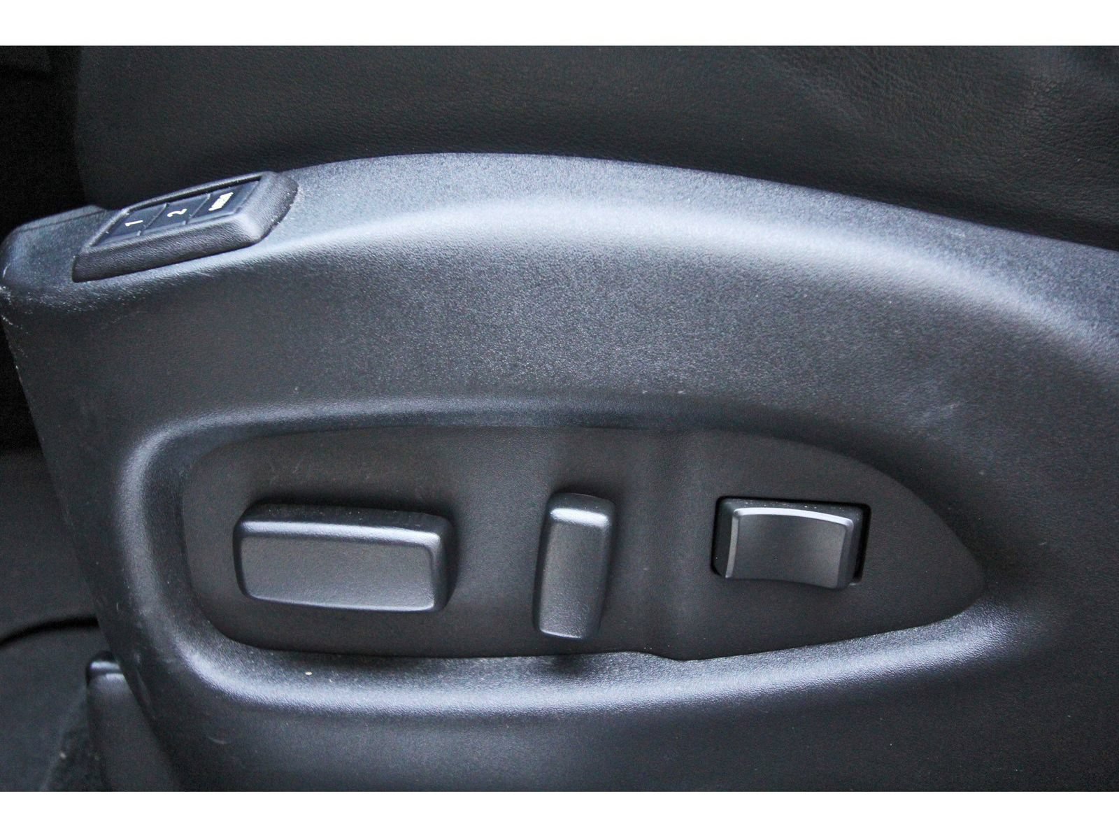 Used 2015 Cadillac SRX Luxury FWD image 29