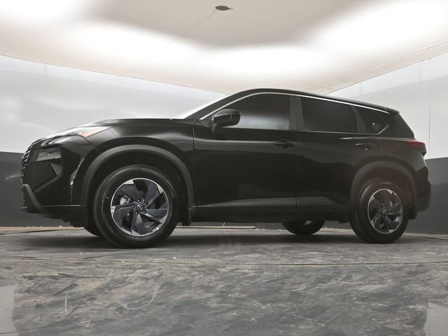 Certified 2025 Nissan Rogue SV FWD image 16