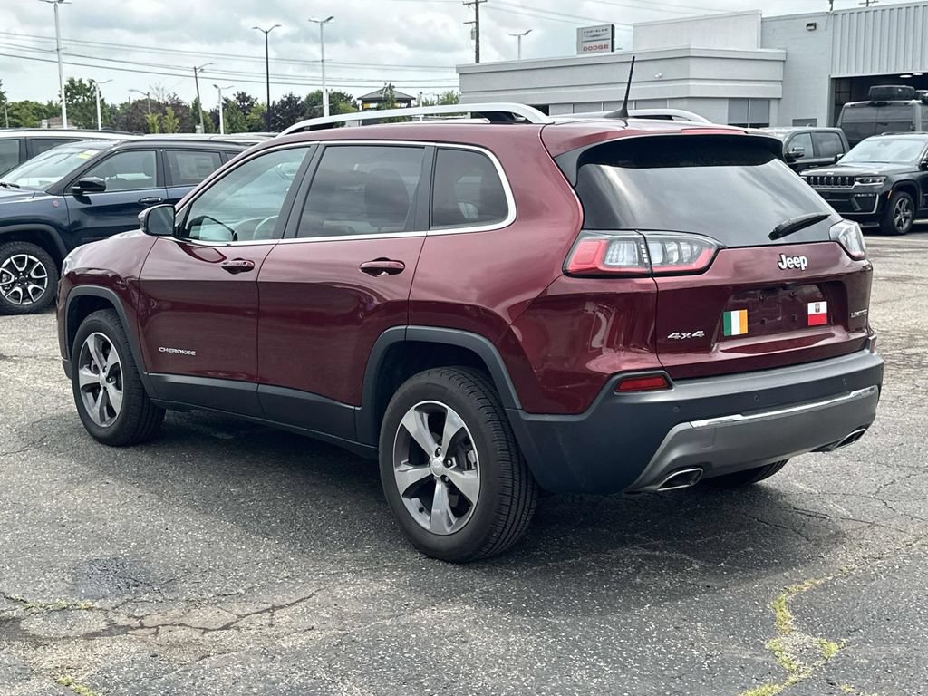 Used 2019 Jeep Cherokee Overland w/ Technology Group AWD/4WD image 6
