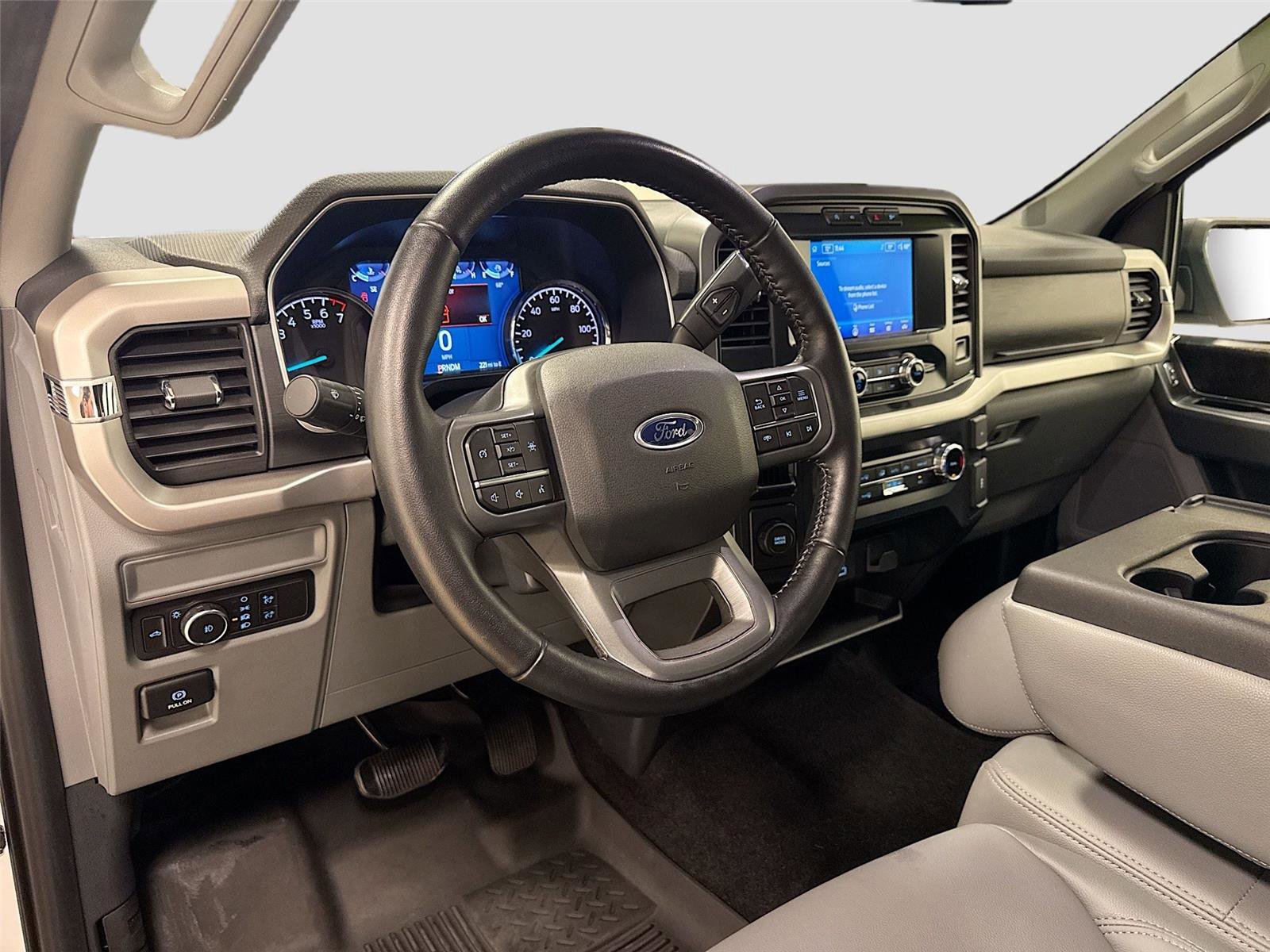 Used 2022 Ford F150 XLT w/ Equipment Group 301A Mid image 9