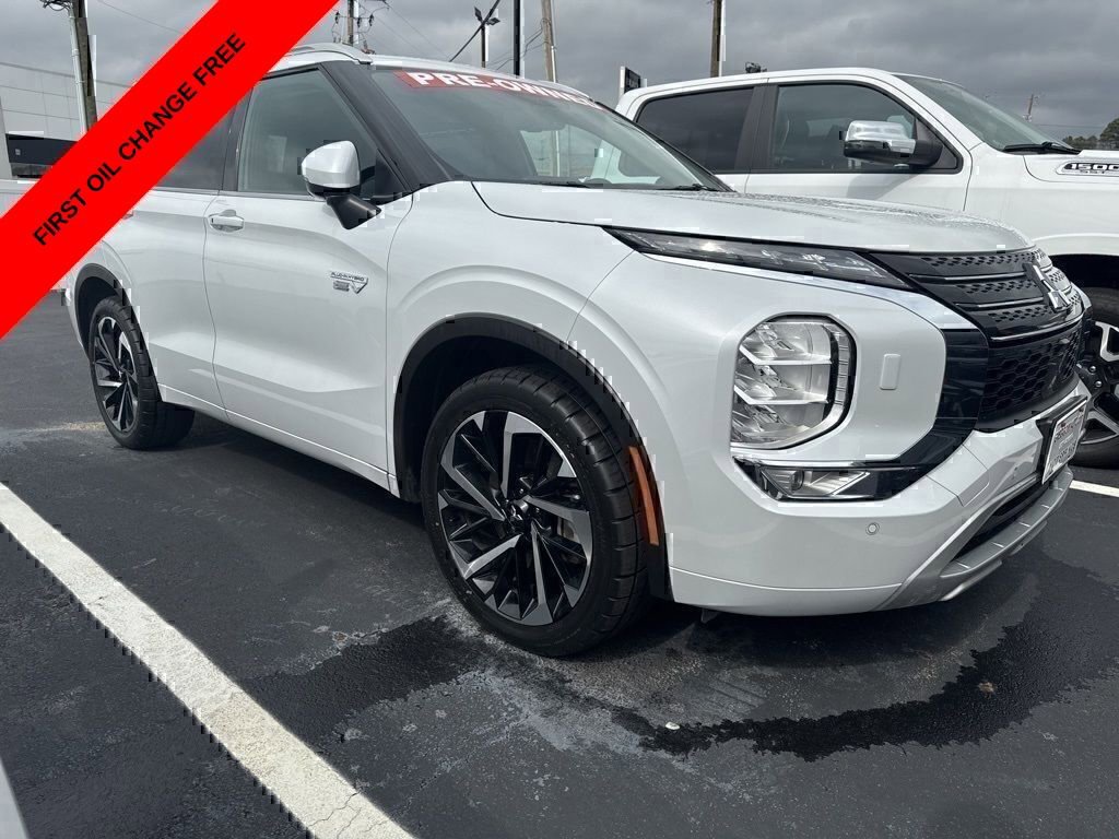 Used 2024 Mitsubishi Outlander SEL Black Edition image 13