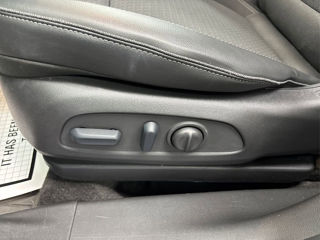 Used 2023 Buick Encore GX Select image 37