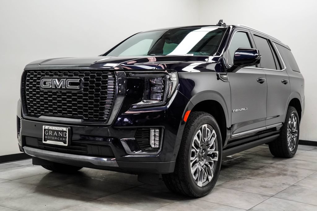Used 2023 GMC Yukon Denali Ultimate AWD/4WD image 9