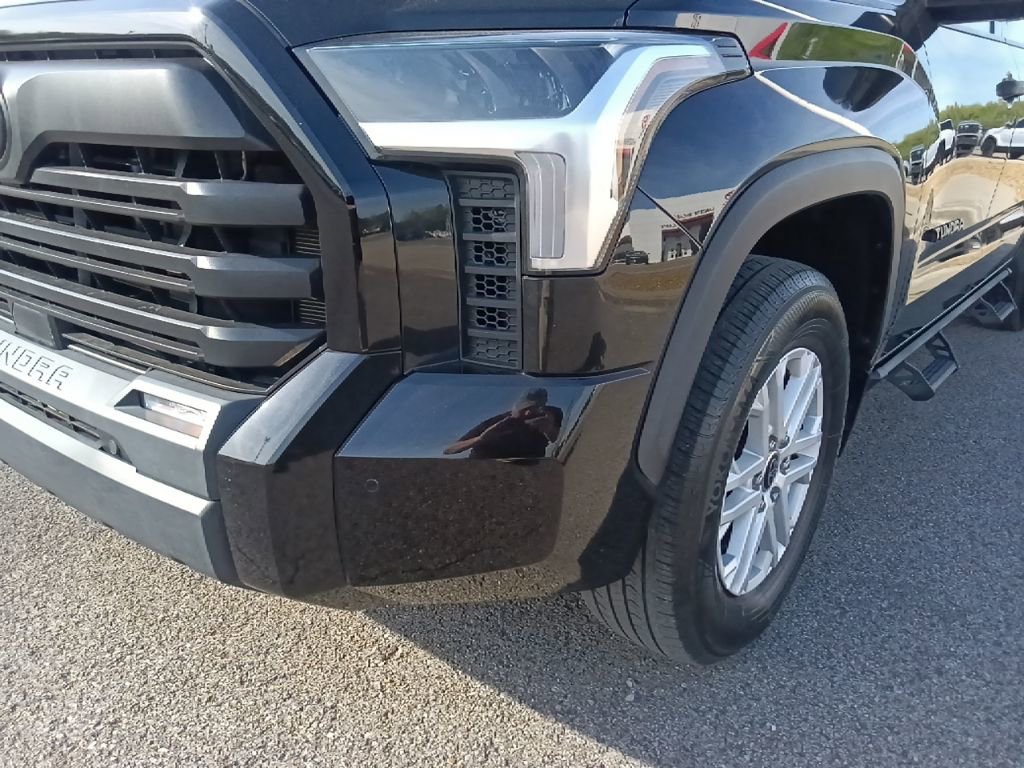 Used 2023 Toyota Tundra SR5 w/ SR5 Convenience Package image 9