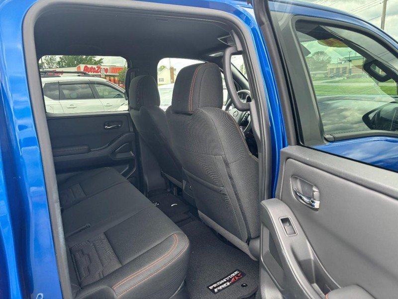 Used 2024 Nissan Frontier PRO-4X w/ Technology Package AWD/4WD image 13