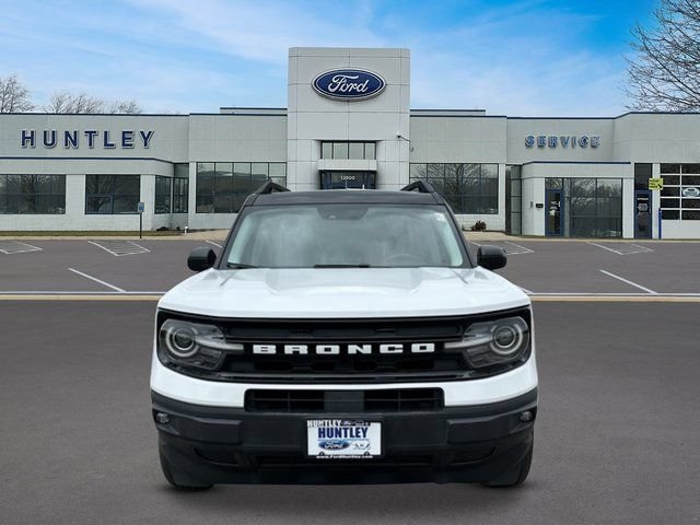 Used 2024 Ford Bronco Sport Outer Banks w/ Tech Package AWD/4WD image 2