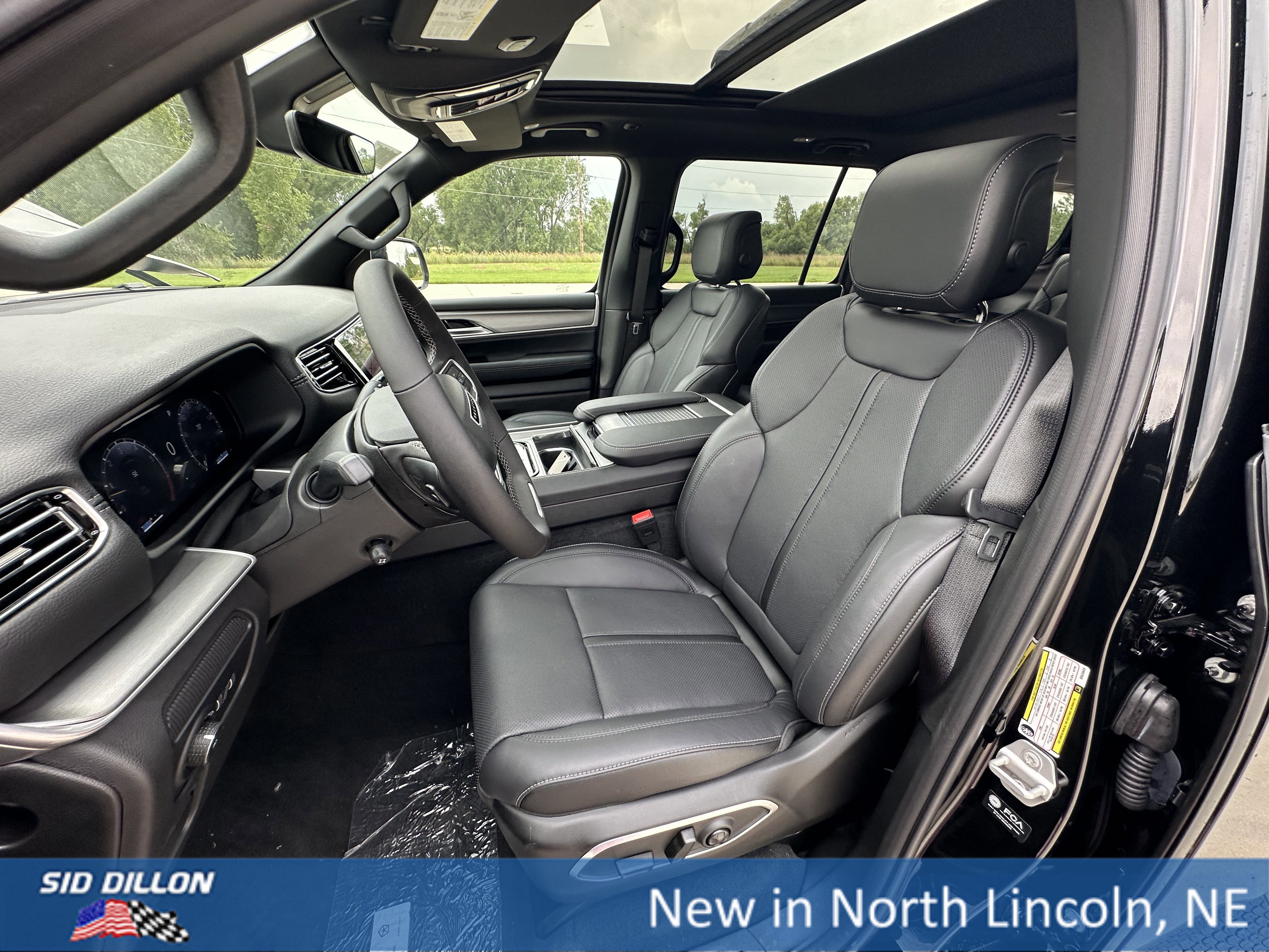 New 2025 Jeep Wagoneer Series II image 14