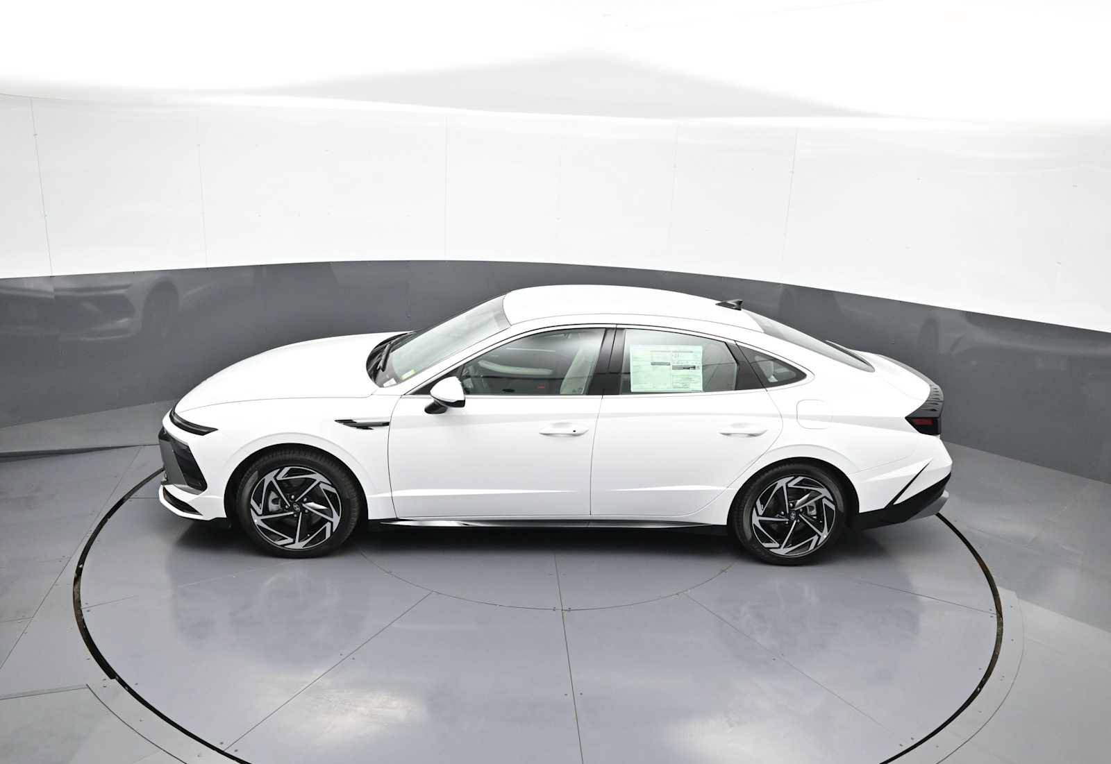 New 2026 Hyundai Sonata SEL FWD image 39