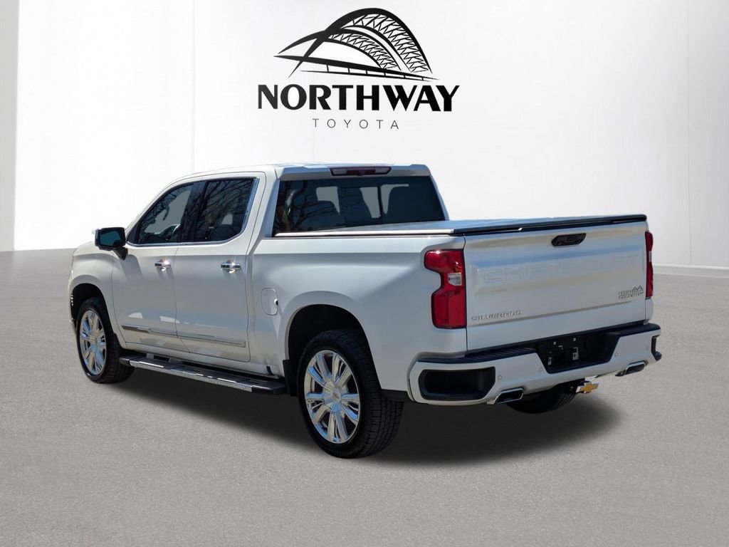 Used 2022 Chevrolet Silverado 1500 High Country w/ High Country Premium Package image 5