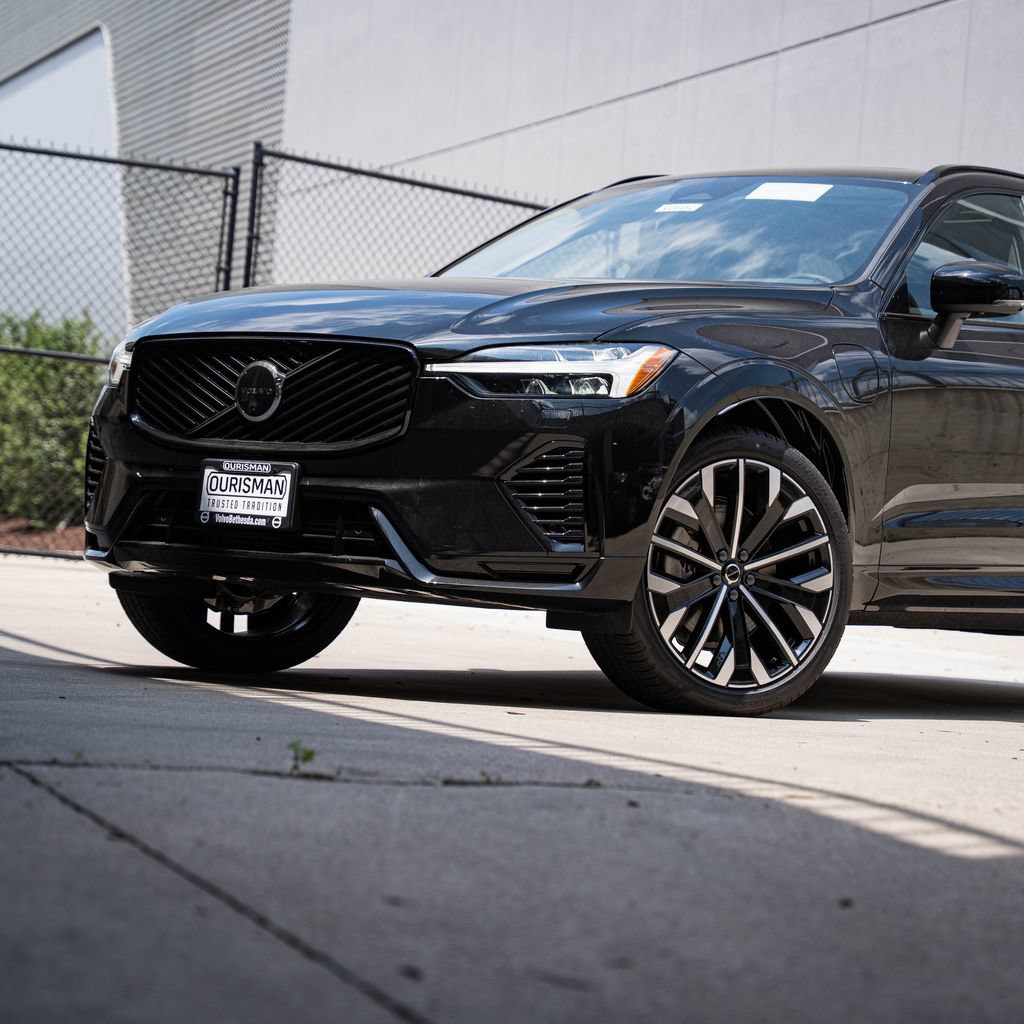 New 2026 Volvo XC60 T8 Ultra w/ Protection Package Premier AWD/4WD image 2