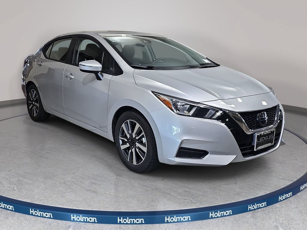 Used 2021 Nissan Versa SV FWD image 4