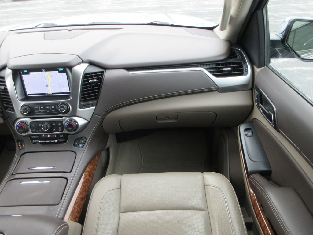 Certified 2020 Chevrolet Suburban Premier w/ 6.2L Performance Package image 18