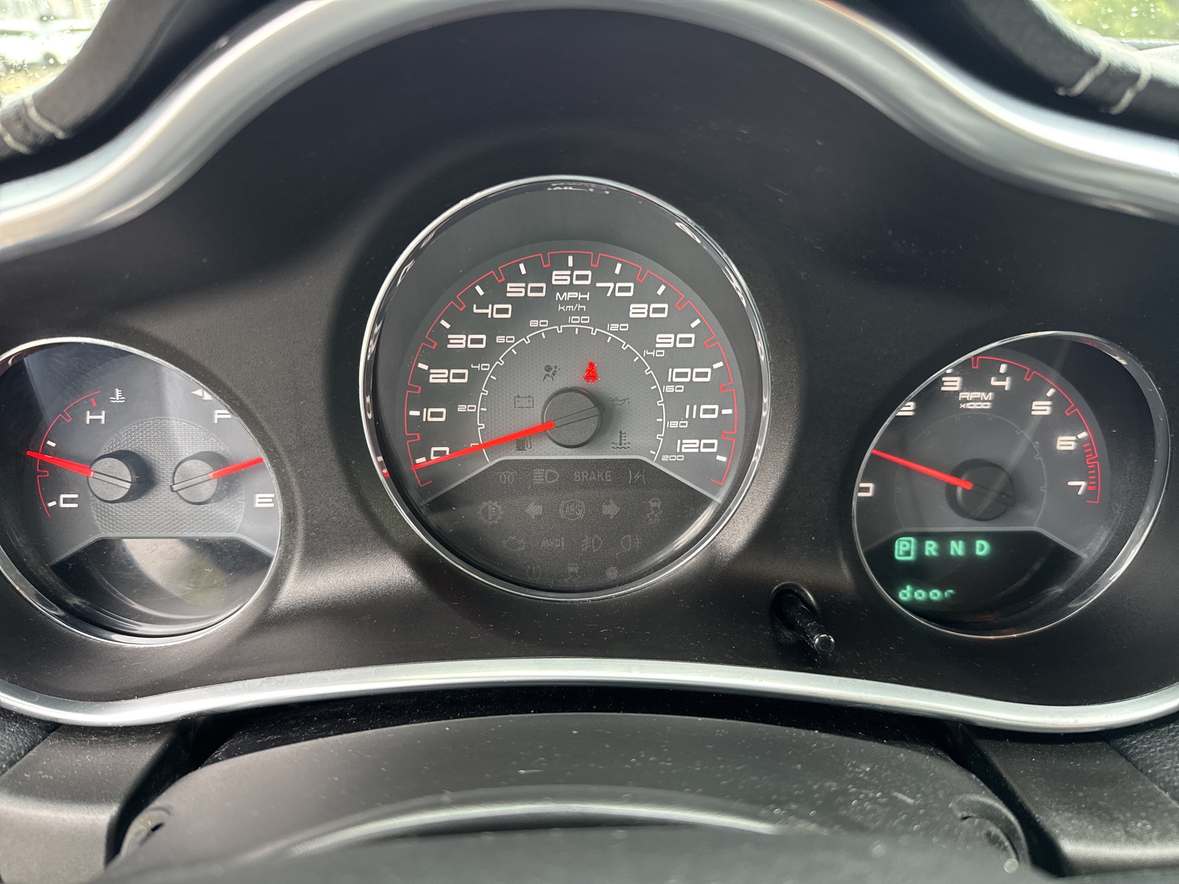 Used 2014 Dodge Avenger SE FWD image 16