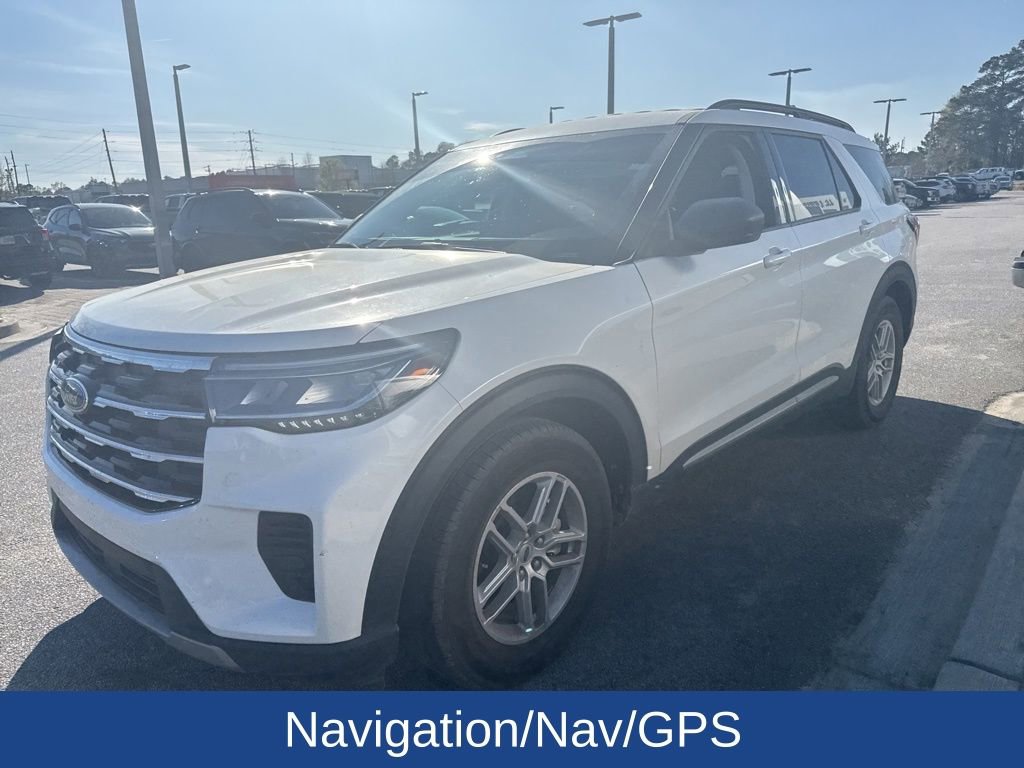 Used 2025 Ford Explorer Active image 4
