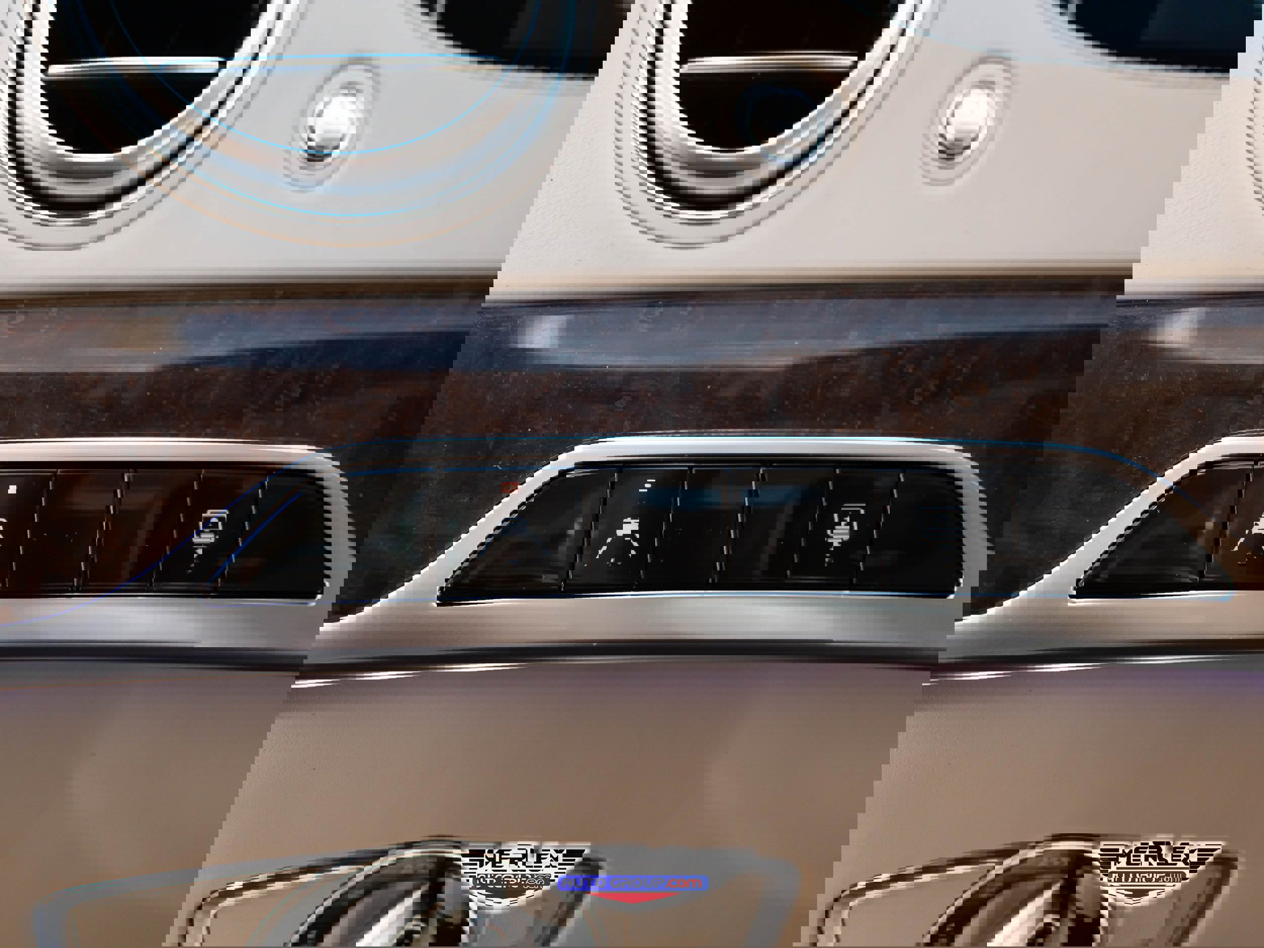 Used 2018 Mercedes-Benz S 560 4MATIC Sedan w/ Premium Package image 39