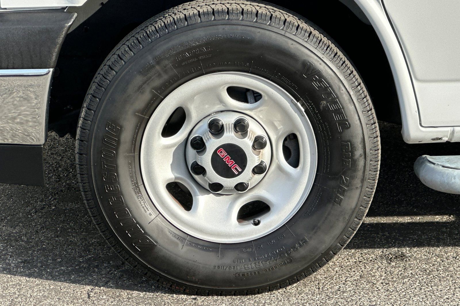 Certified 2024 GMC Savana 2500 w/ Driver Convenience Package image 30