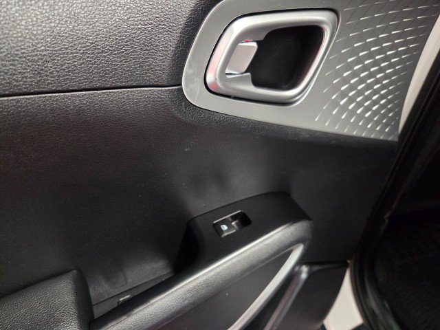 Used 2020 Kia Soul X-Line image 32