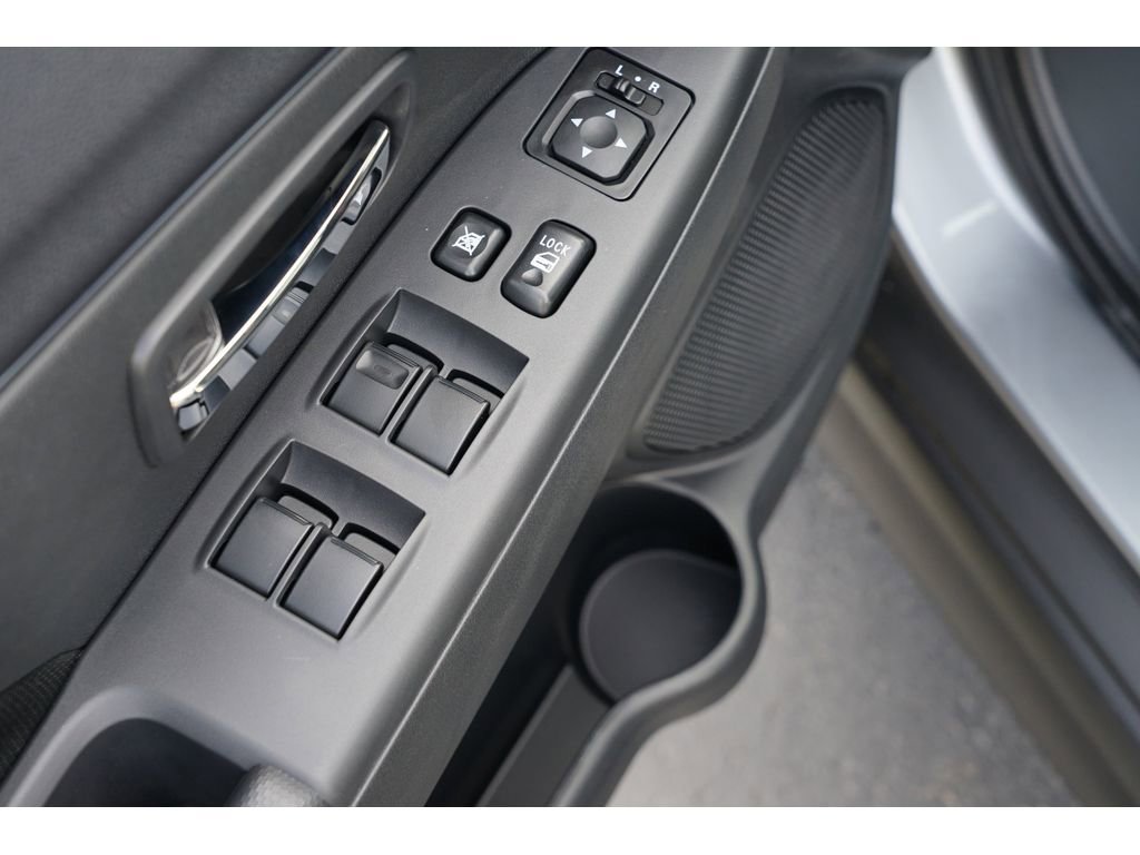 Used 2025 Mitsubishi Outlander Sport ES image 16