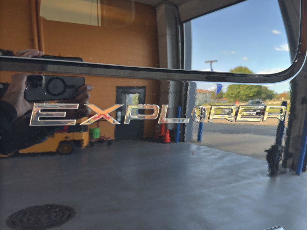 New 2025 GMC Savana 2500 Work Van image 18