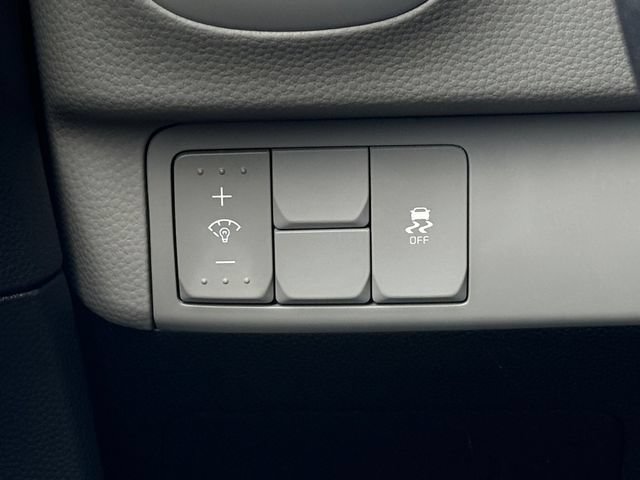 Used 2016 Kia Soul + FWD image 16
