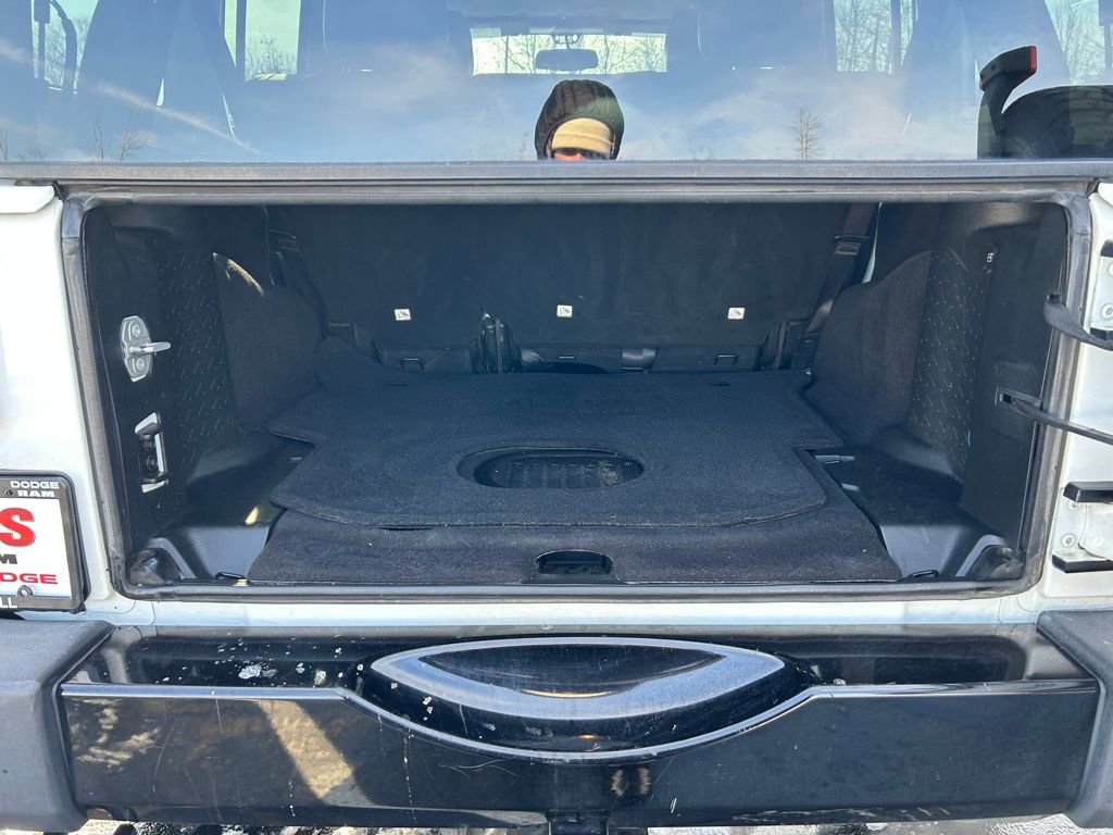 Certified 2018 Jeep Wrangler Unlimited Sahara image 22