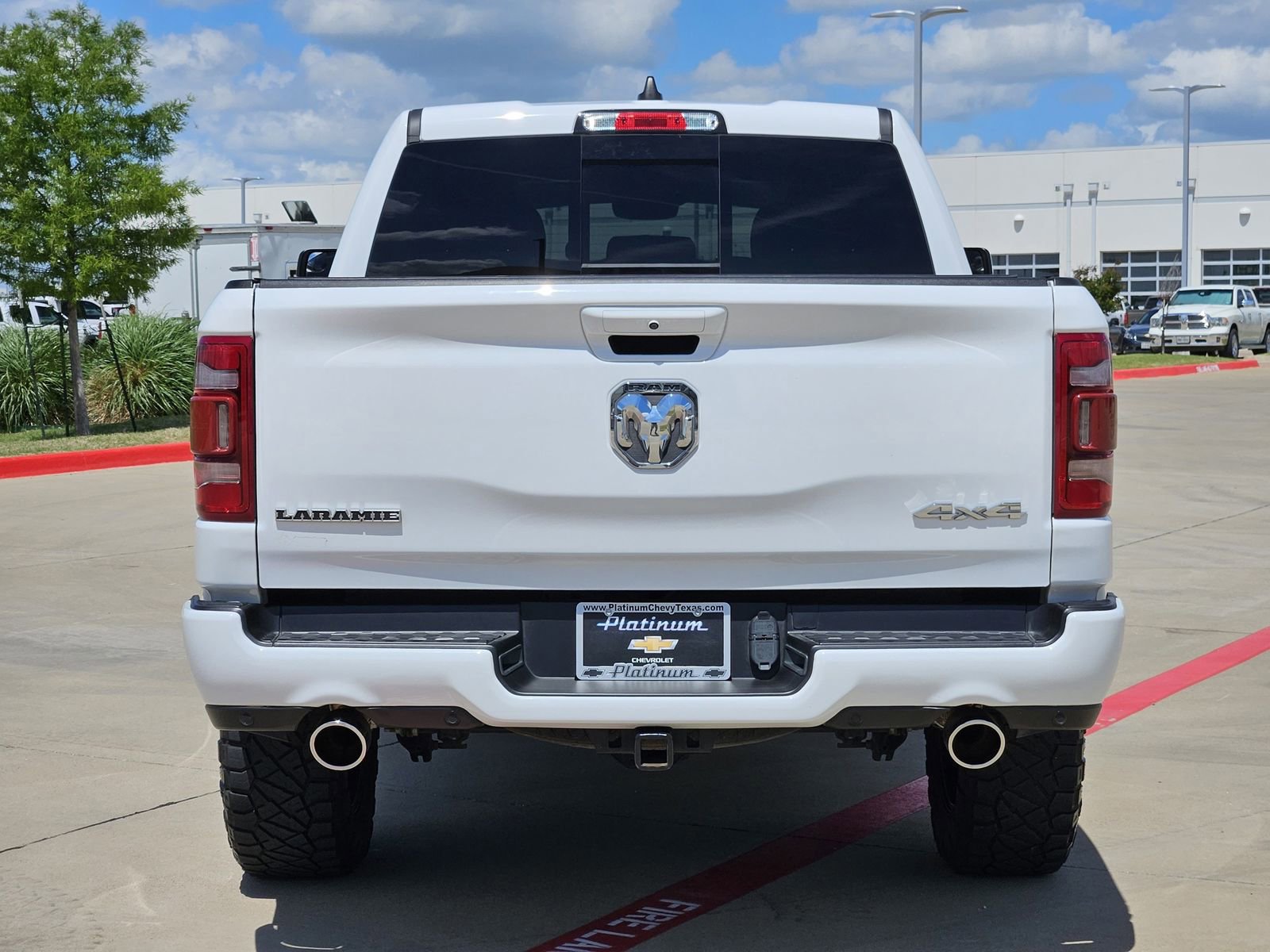 Used 2024 RAM 1500 Laramie AWD/4WD image 8