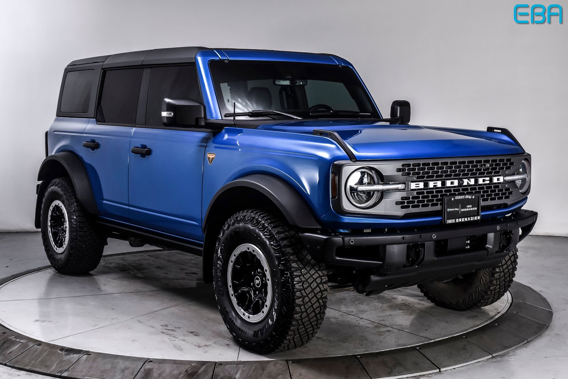 Used 2024 Ford Bronco Badlands image 1