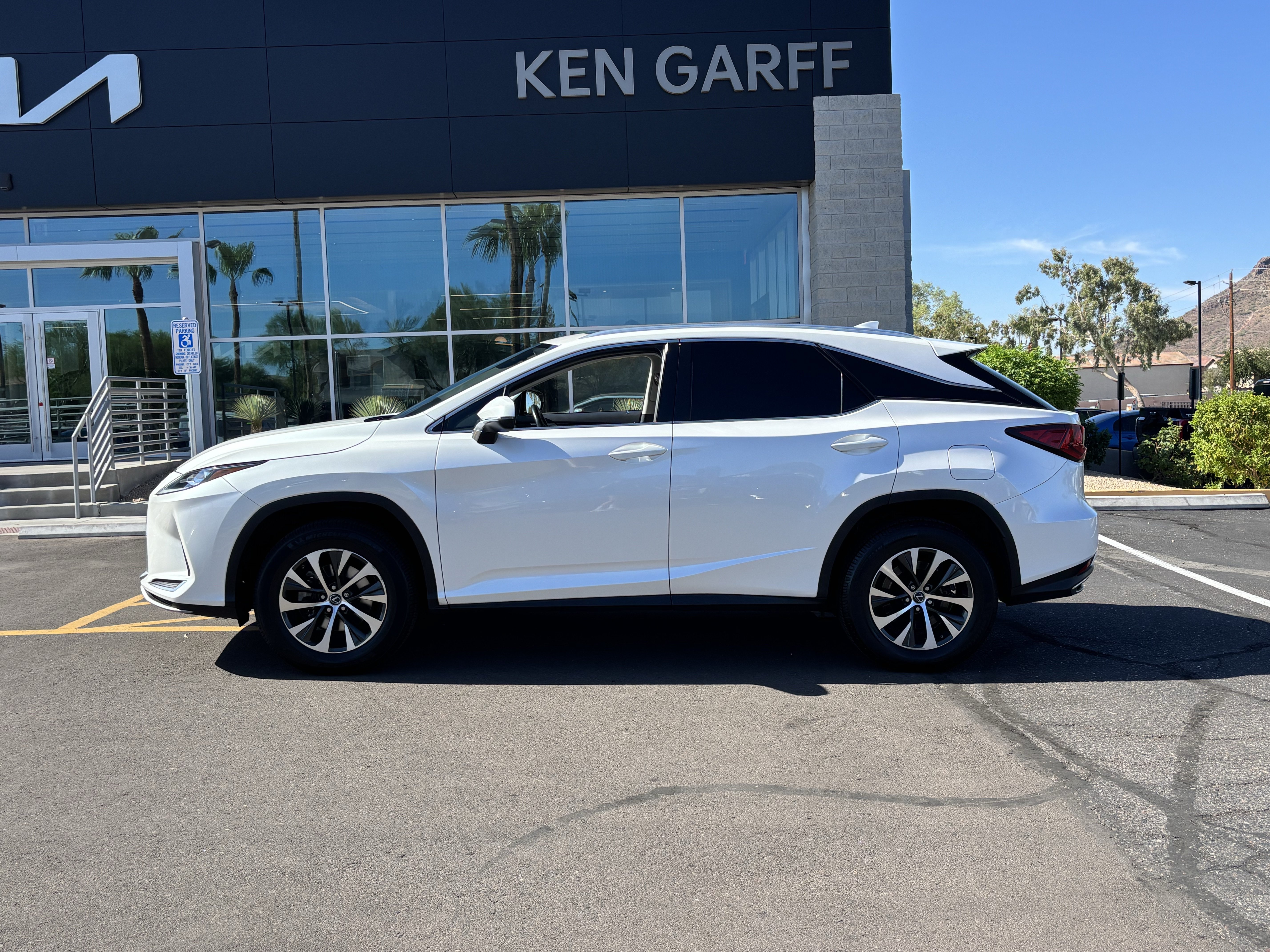 Used 2020 Lexus RX 350 FWD w/ Accessory Package image 5