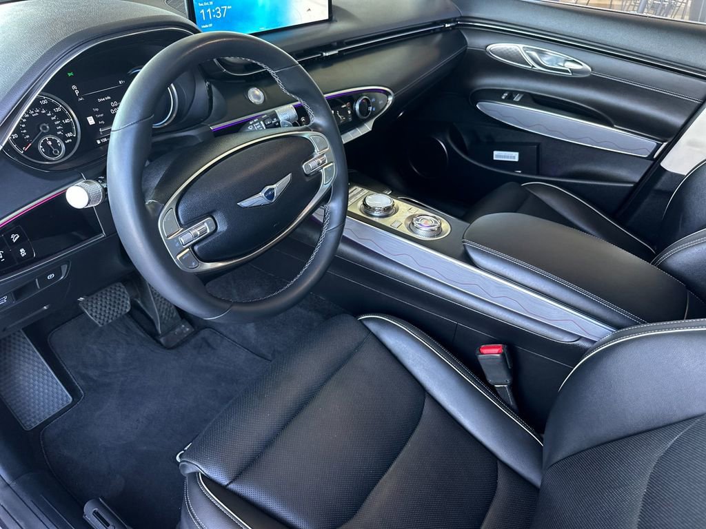 Used 2023 Genesis GV70 2.5T Advanced w/ Advanced Package image 11