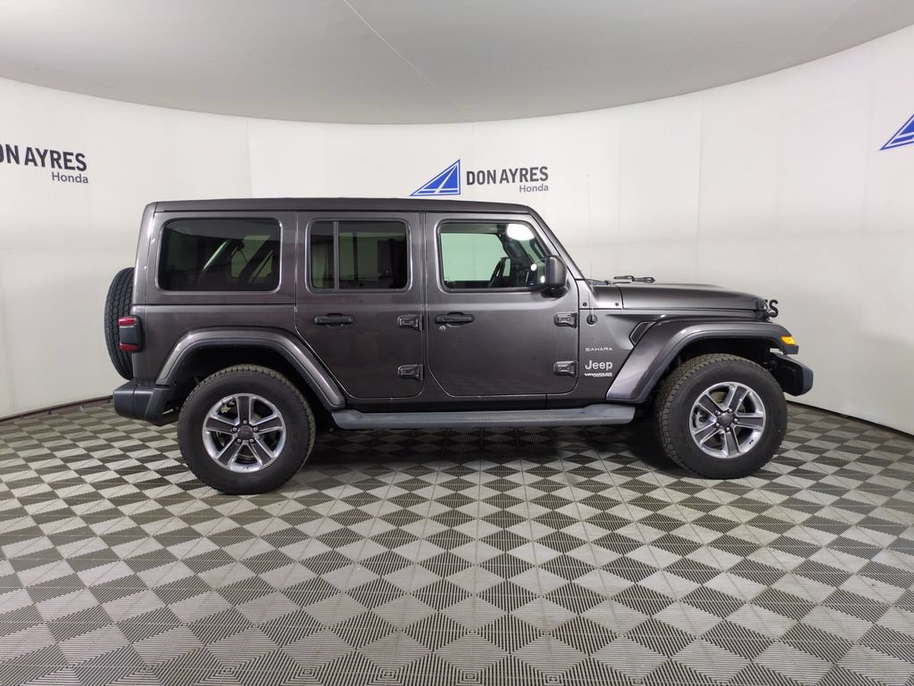 Used 2019 Jeep Wrangler Unlimited Sahara AWD/4WD image 9