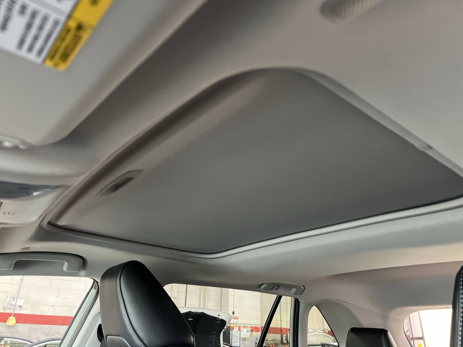 Used 2023 Toyota RAV4 XLE Premium image 22