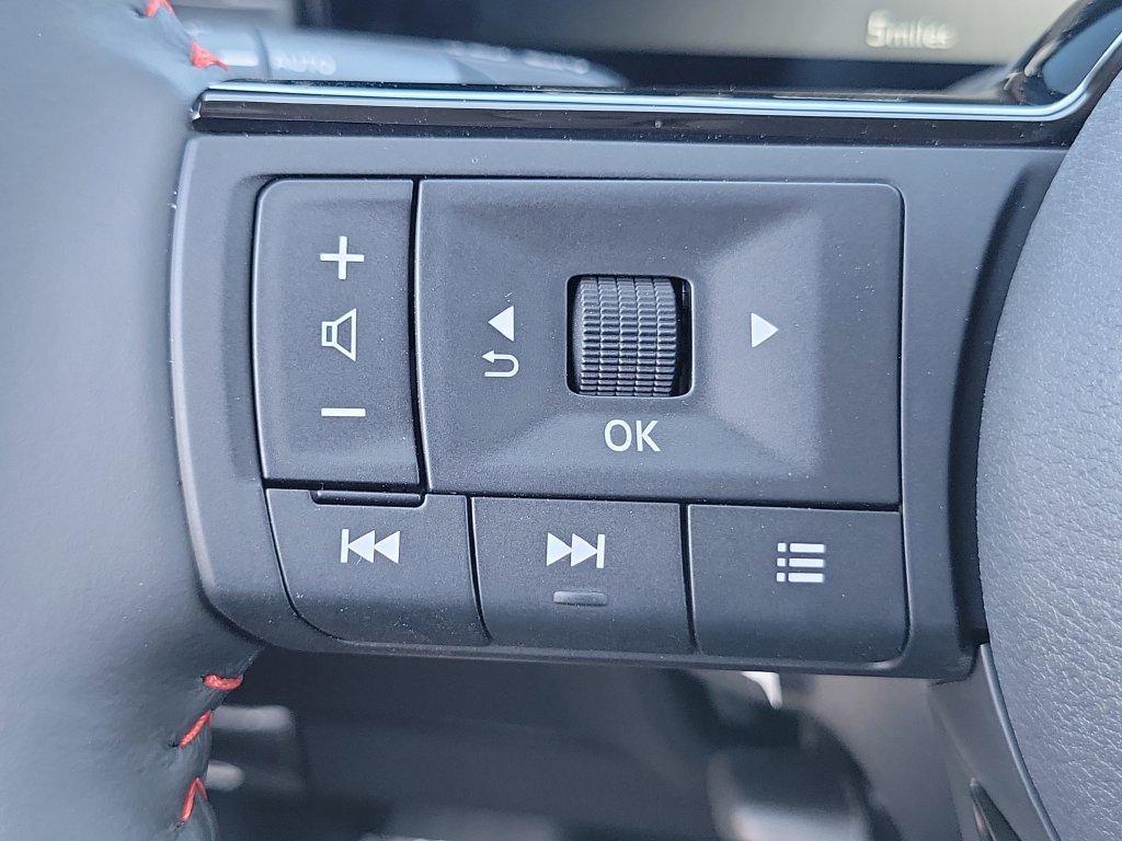 New 2026 Nissan Kicks SR FWD image 5