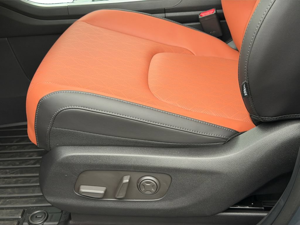 New 2027 Kia Carnival SX FWD image 15
