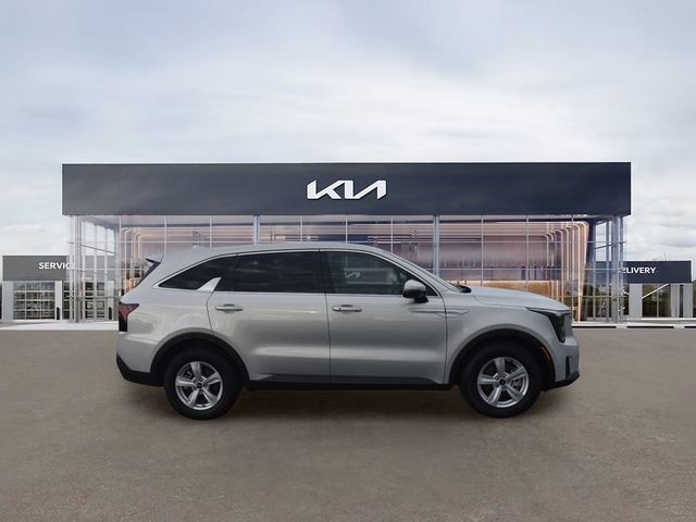 New 2026 Kia Sorento LX FWD image 2