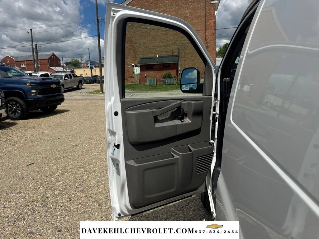 Used 2019 Chevrolet Express 2500 w/ Driver Convenience Package RWD image 17